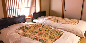 広々2間の和室半露天付にベッド